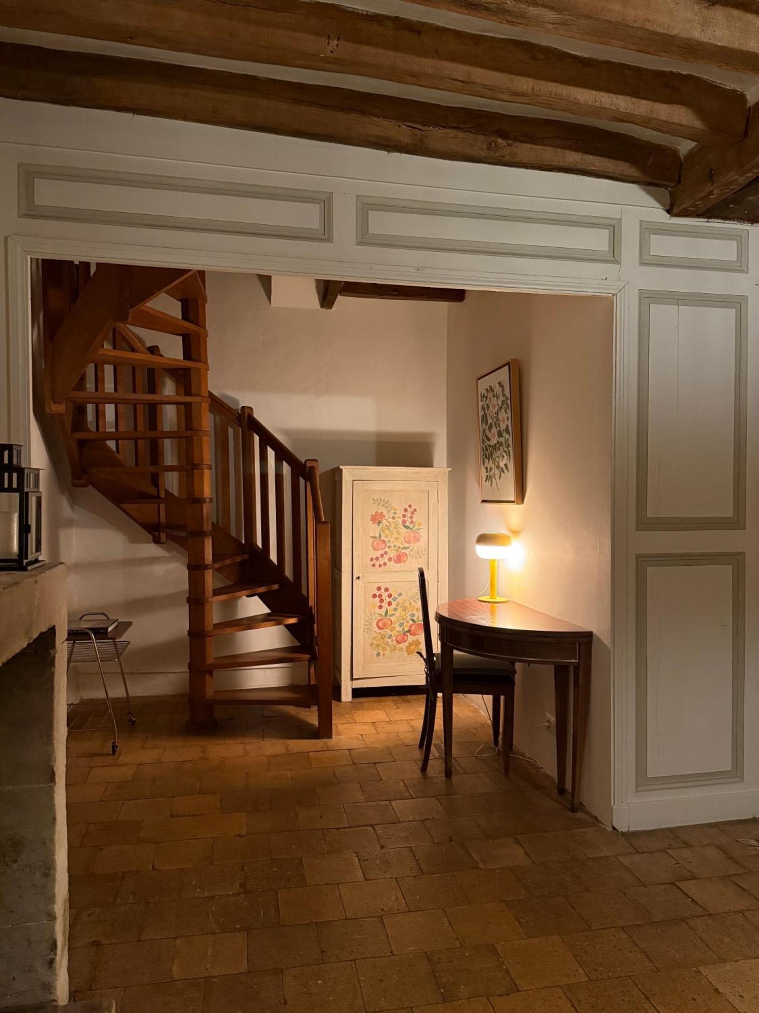 Le Charme De L'Ancien Au Calme Et A 8 Min De Chenonceaux Appartement La Croix-en-Touraine Buitenkant foto